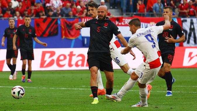 Hırvatistan ile Arnavutluk 2-2 berabere kaldı