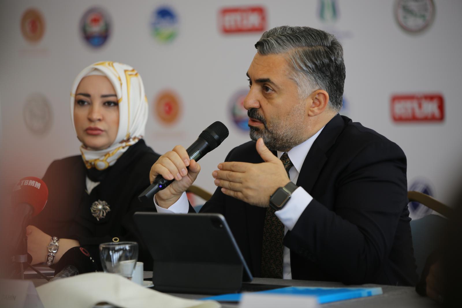 Sakarya’da Kadına Yönelik Şiddetle Mücadelede “Medyanın Dili” ele alındı