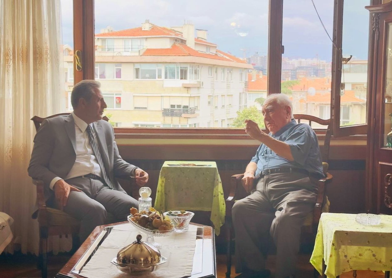 Kaymakam Pamuk, Emekli Vali Vural ile sohbet etti