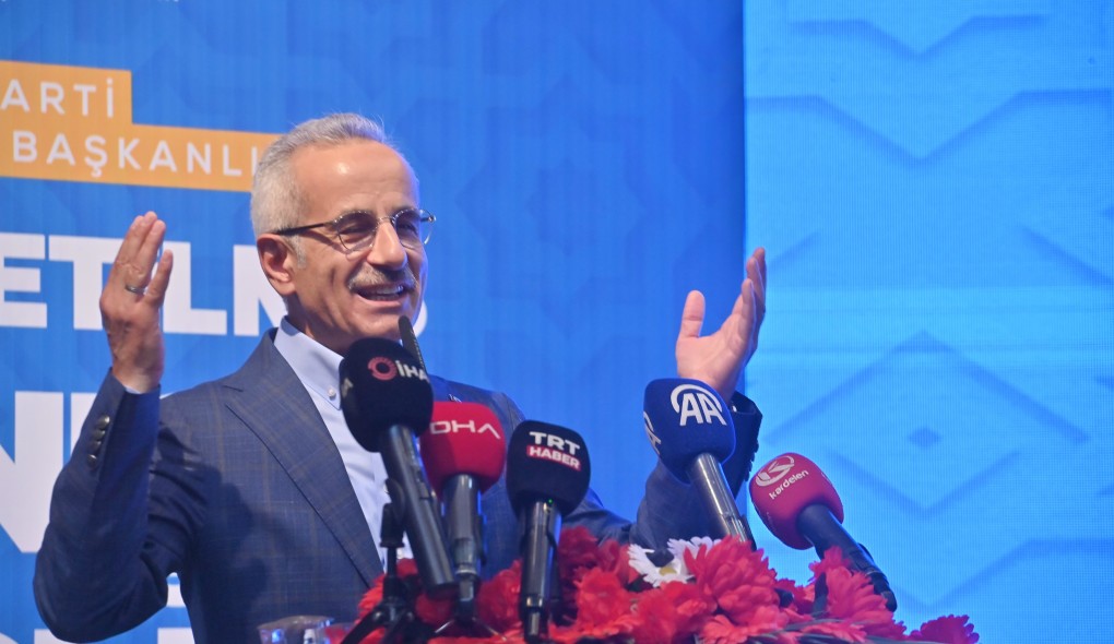 Bakan Uraloğlu’ndan Erzurum’a hızlı tren müjdesi