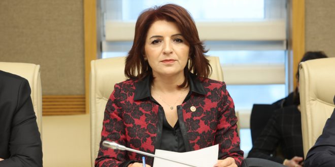 Hükümet Seyrediyor, Ev Kiraları Uçuyor