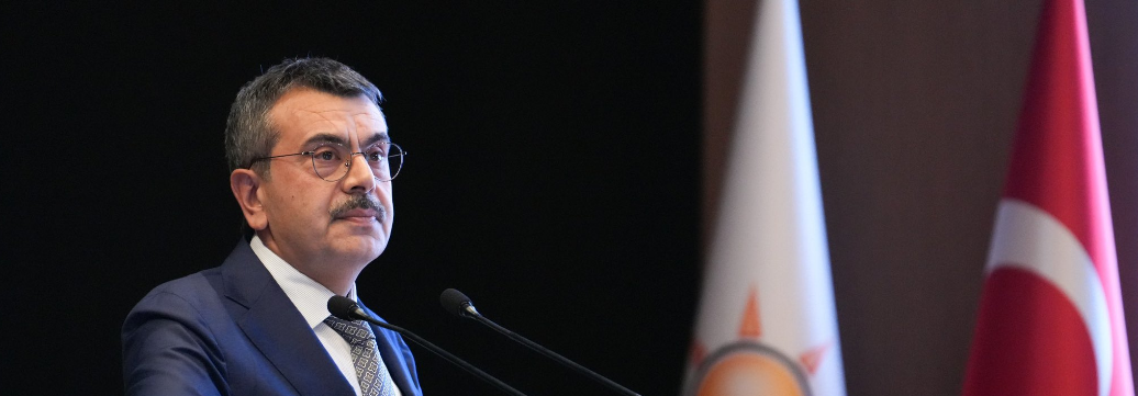 Tekin: Evlatlarımızı dijital faşizmden korumalıyız