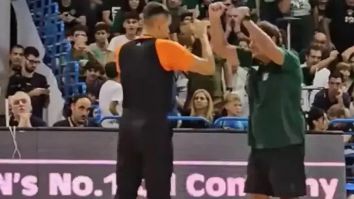 Ergin Ataman’ı Güney Kıbrıs’ta çıldırtan pankart