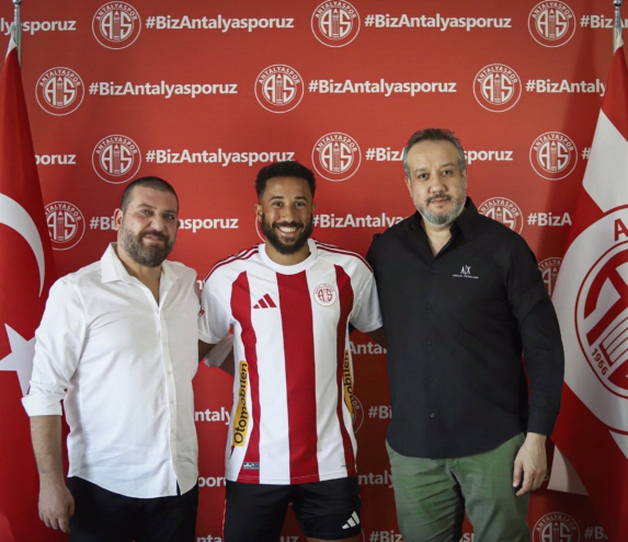 Antalyaspor, İngiltere’den Townsend’le anlaştı