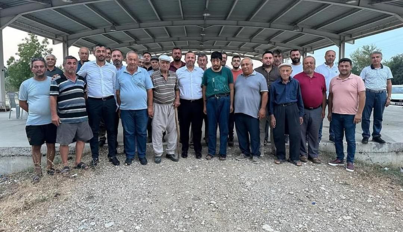 AK Parti Serik ilçe teşkilatı sahada