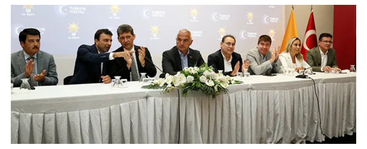 Bakan Ersoy Antalya Ak parti İl Danışma toplantısında konuştu