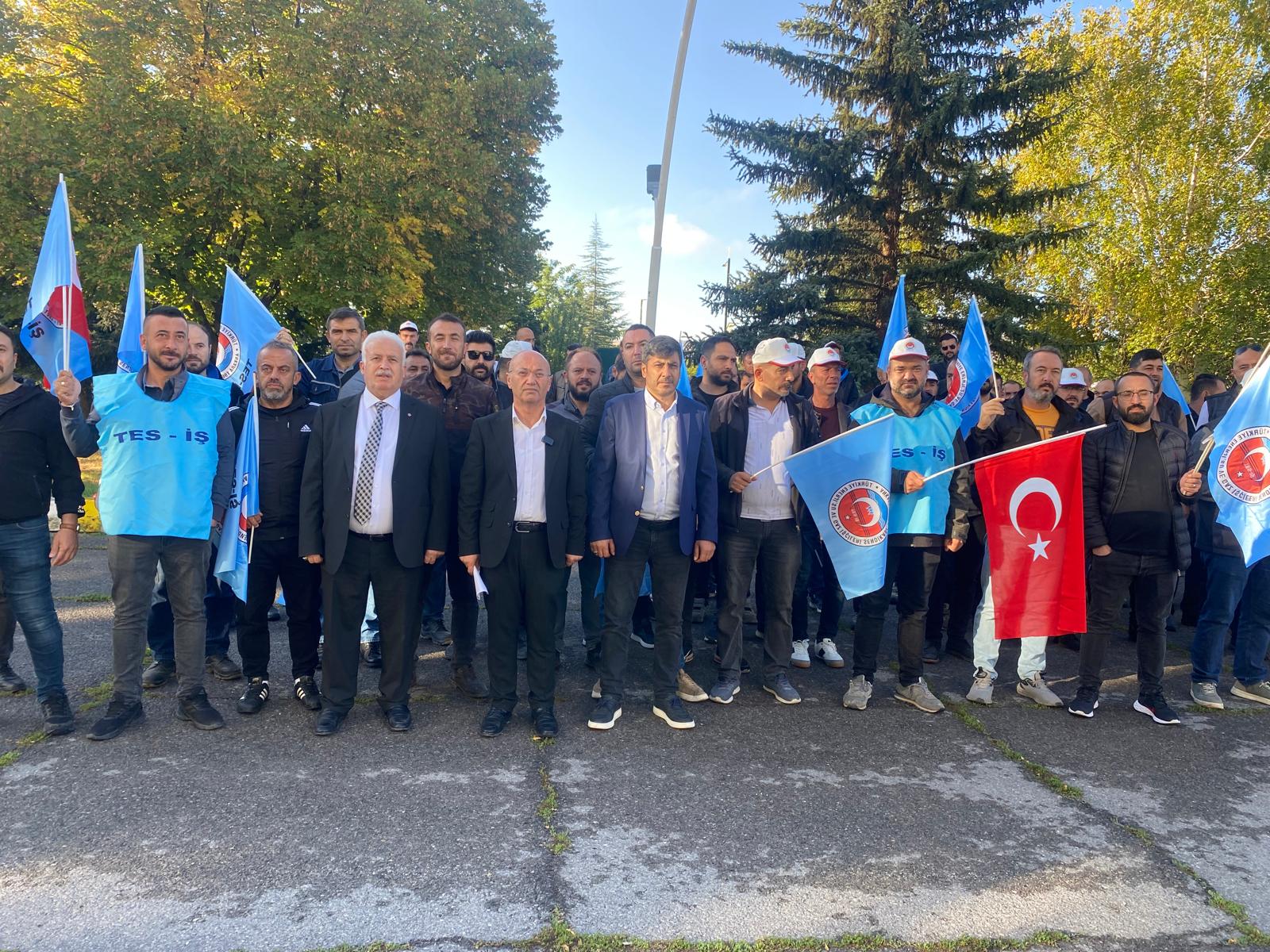 “Mutlu bir azınlık dışında halkımız geçim sıkıntısı ile mücadele etmektedir”