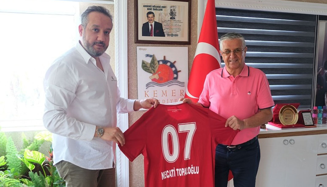 Antalyaspor Başkanı Boztepe’den Kemer’e ziyaret