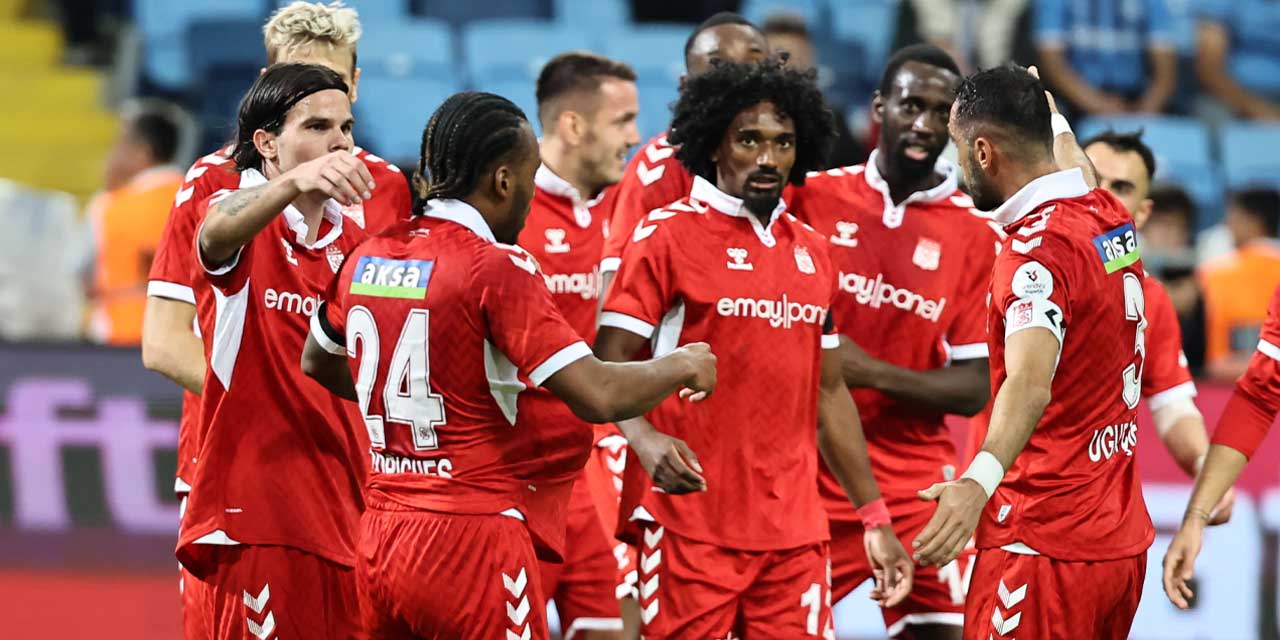 Sivasspor, Adana Demirspor karşısında 2-0 geriden gelerek kazandı