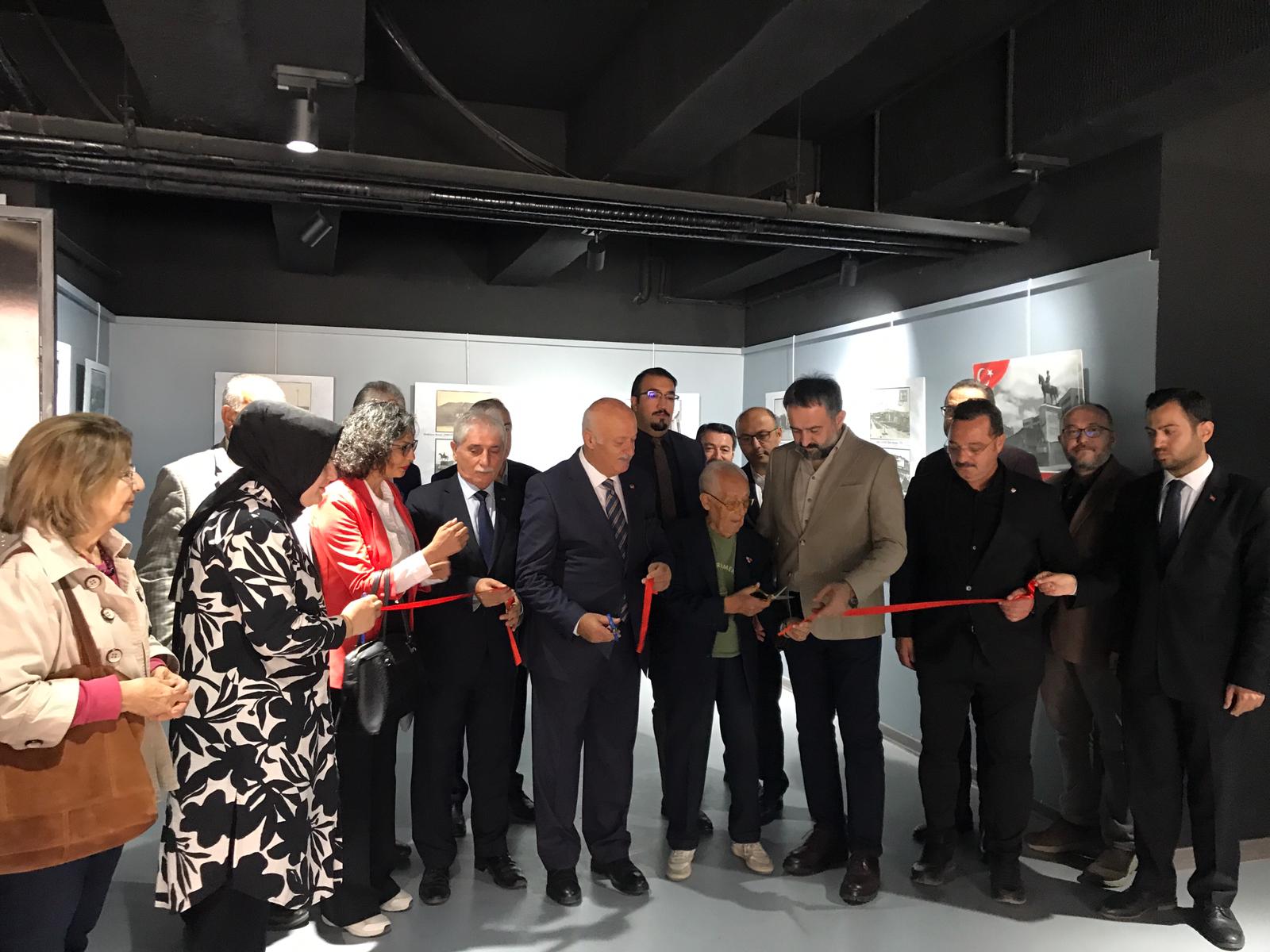 Ankara’nın 101. yılına özel fotoğraf sergisi açıldı