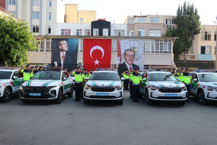 Mersin’de otoyol jandarması göreve başladı