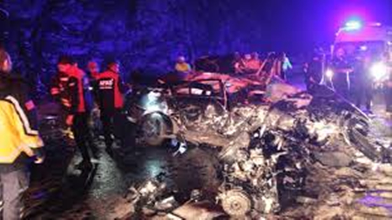 Erzincan’da meydana gelen feci kazada 3 kişi öldü 1 kişi yaralandı