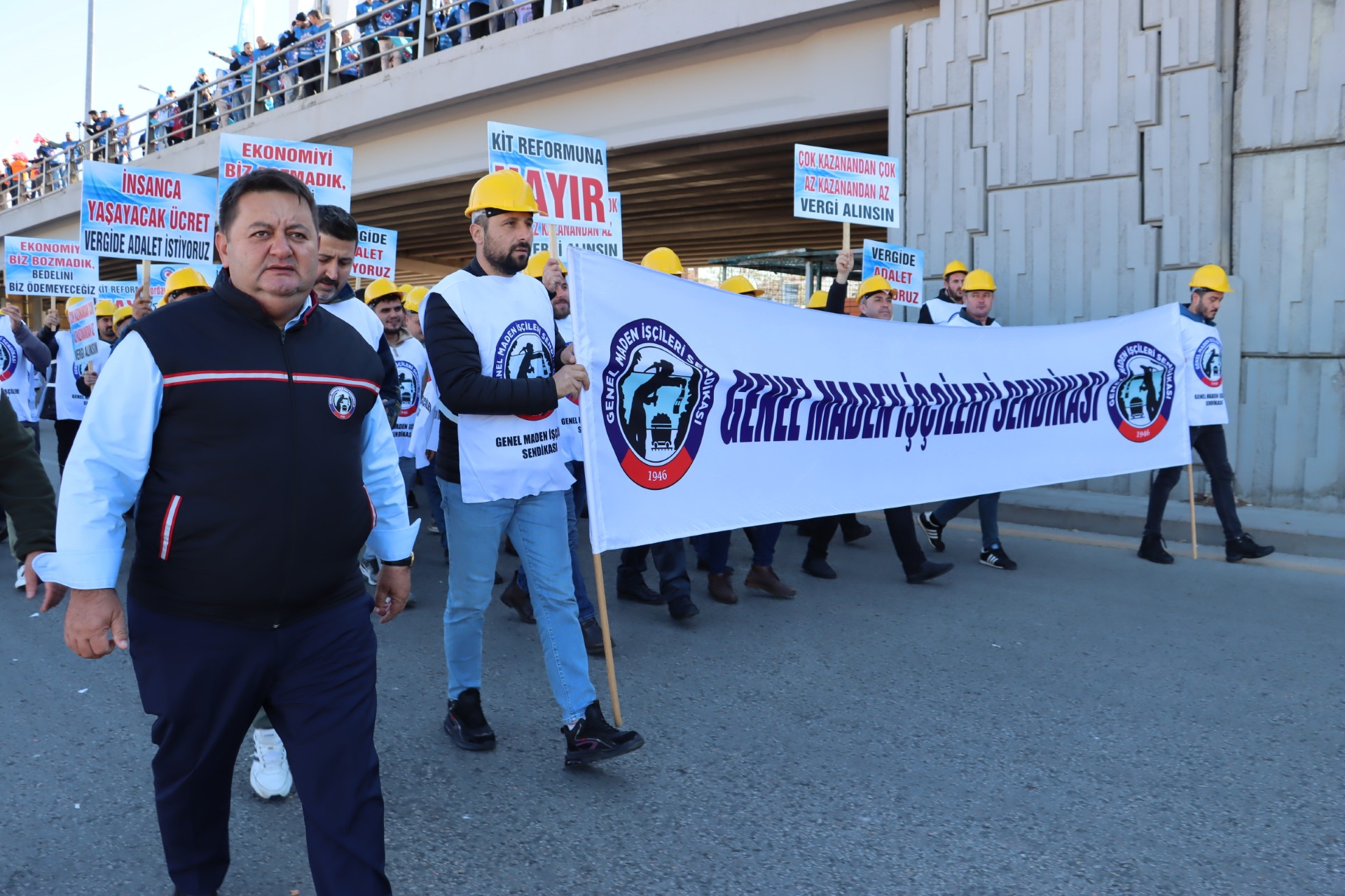 Genel Maden İşçileri Sendikası (GMİS), Ankara’da ‘Zordayız geçinemiyoruz’ mitinginde