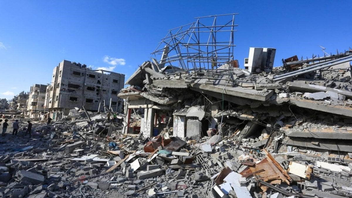 Ölü sayısı 43 bin 712’ye yükseldi