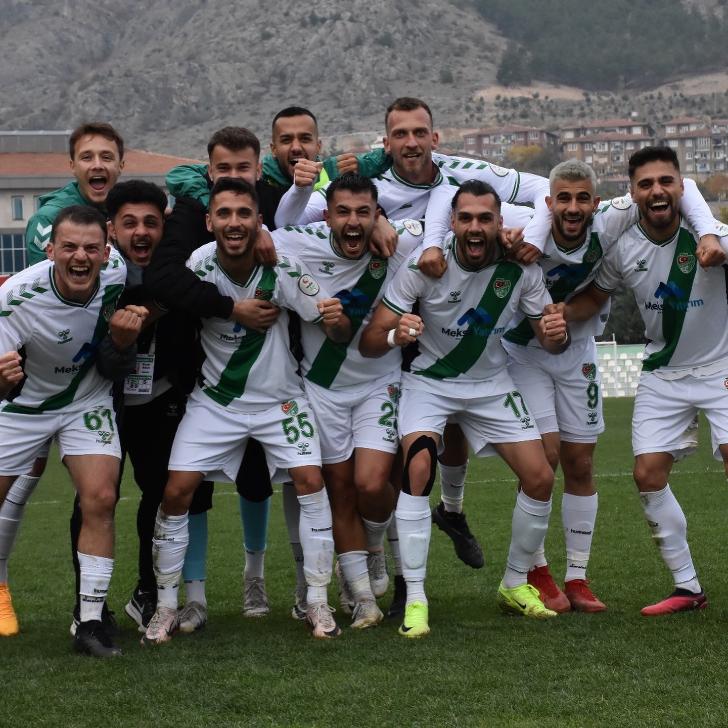 Amasyaspor, evinde 3 puanı 3 golle aldı