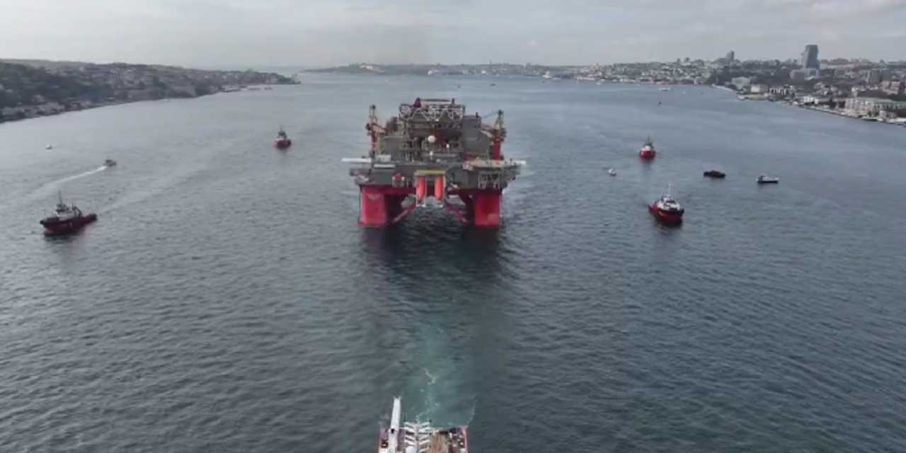 İstanbul Boğazı gemi trafiğine yeniden açıldı