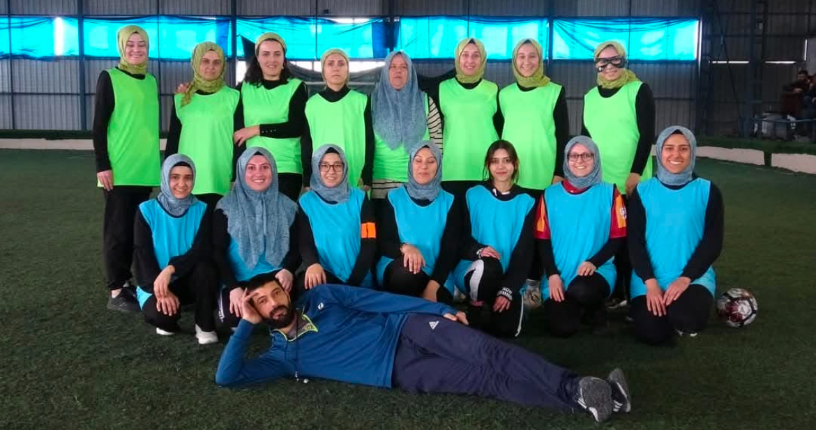 Şarkikaraağaç Alyazmaspor büyük ilgi görüyor