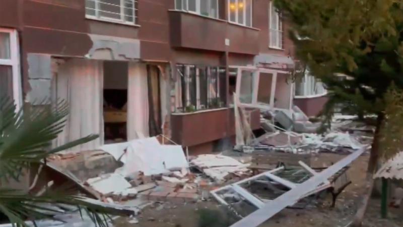 Beylikdüzü’nde 14 katlı binada patlama: 1 Can Kaybı