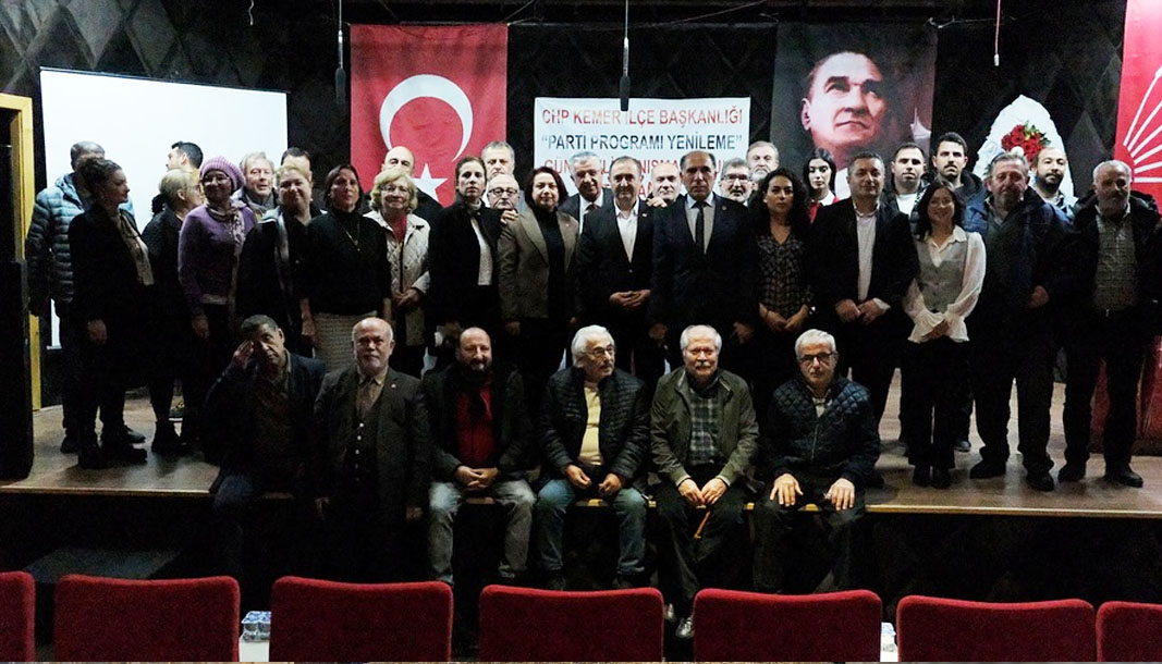 Başkan Topaloğlu CHP danışma kurulu toplantısına katıldı