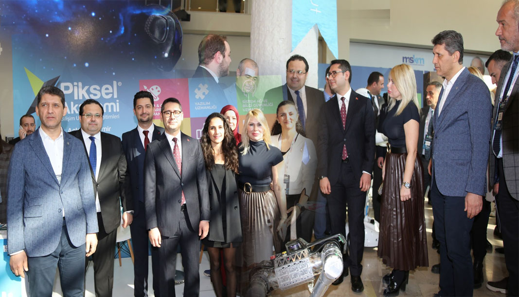 8. Akdeniz Bilişim Zirvesi düzenlendi