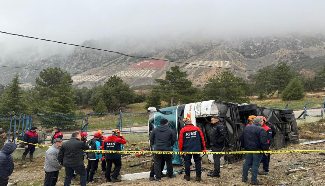 Isparta’da feci otobüs kazasında can pazarı: 1 ölü, 24 yaralı