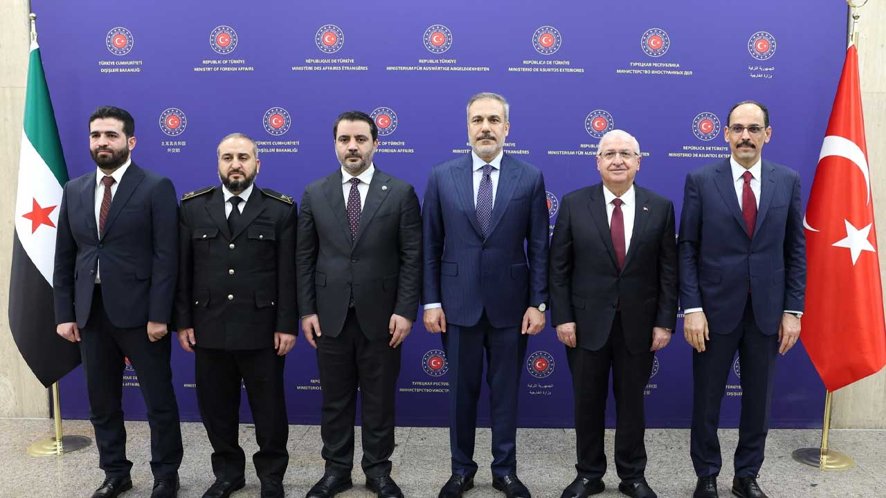 Milli Savunma Bakanı Yaşar Güler, Suriye’nin yeni yönetimiyle görüştü – Birlik Haber Ajansı