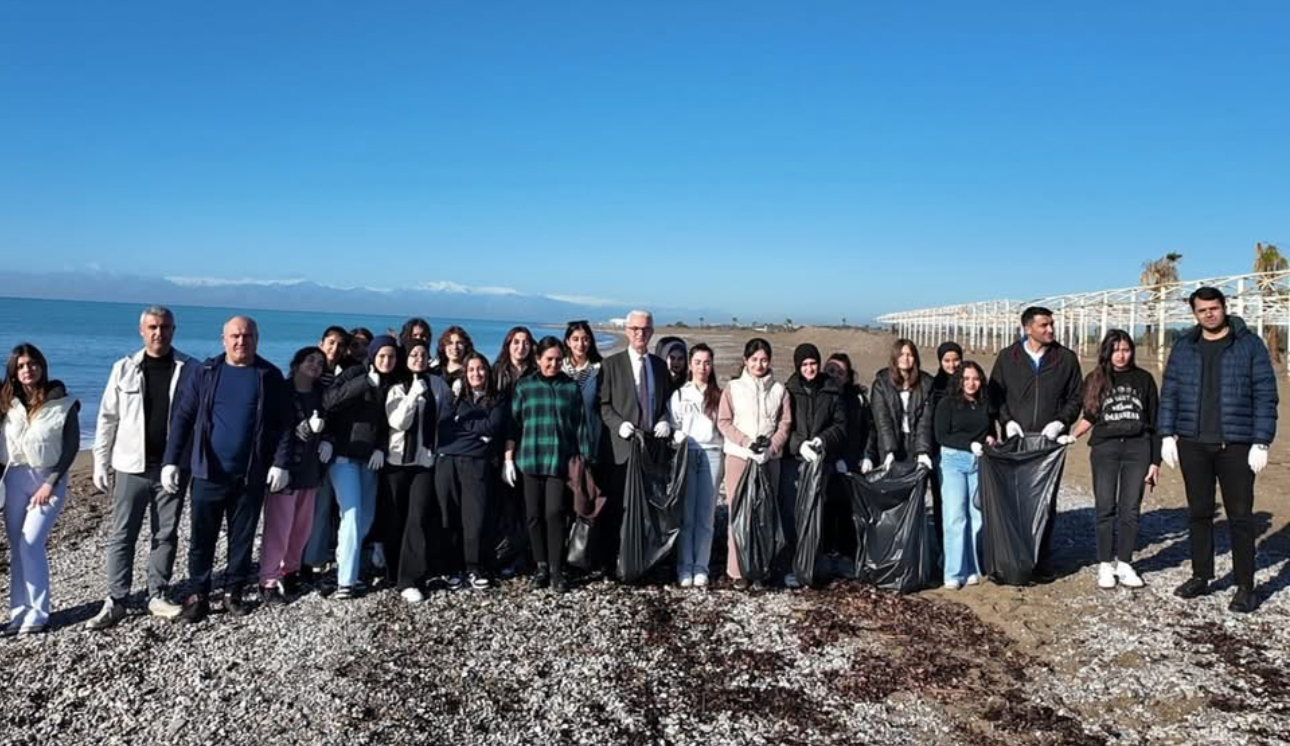 Antalya Serik Belediyesi’nden Enerji Tasarrufu Haftası’nda anlamlı etkinlik: Öğrencilerle sahil temizliği – Birlik Haber Ajansı
