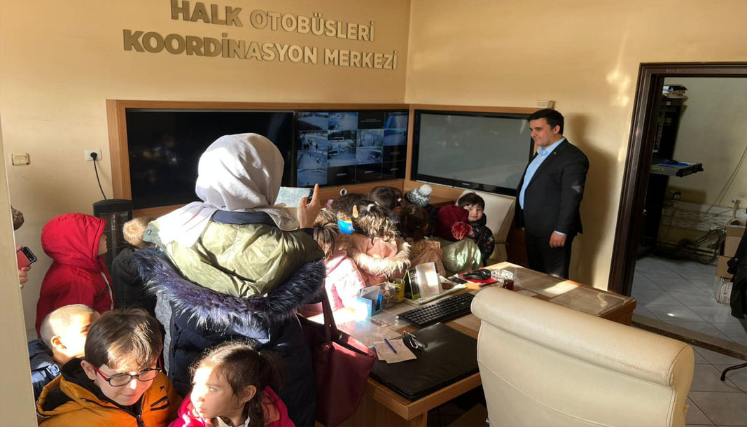 Isparta Özel Halk Otobüsleri Kooperatifi minik ziyaretçilerini ağırladı – Birlik Haber Ajansı