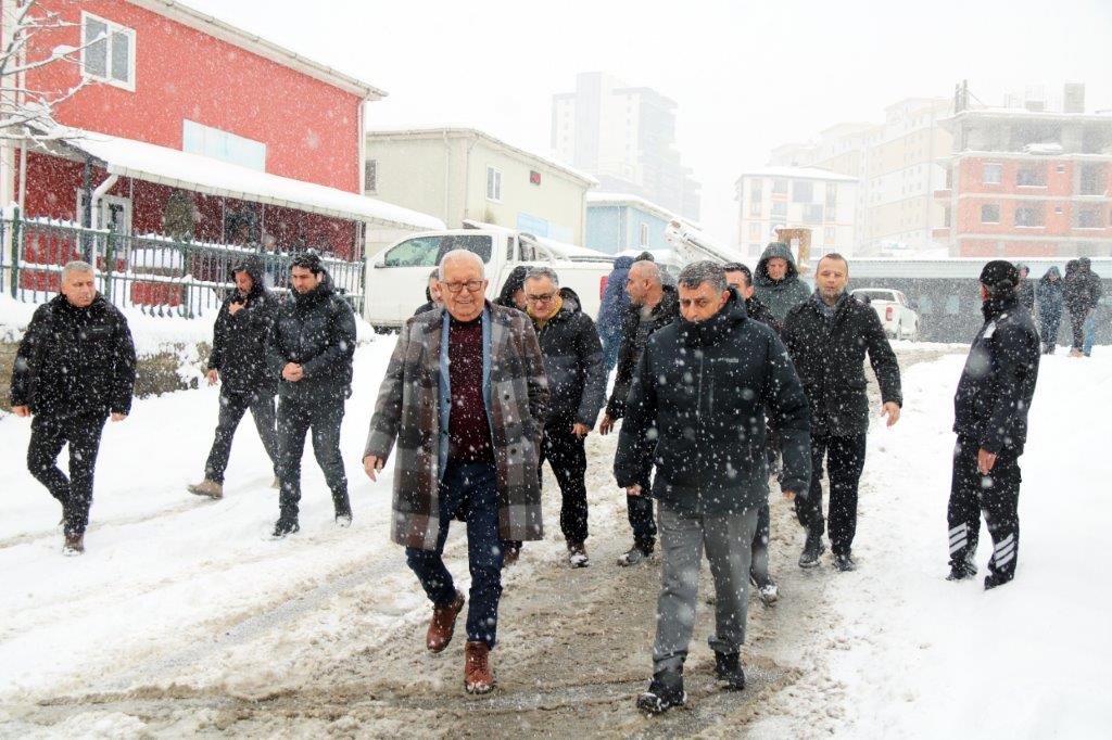 Kdz. Ereğli Belediyesi karla mücadele için tüm ekipleriyle seferber oldu – Birlik Haber Ajansı