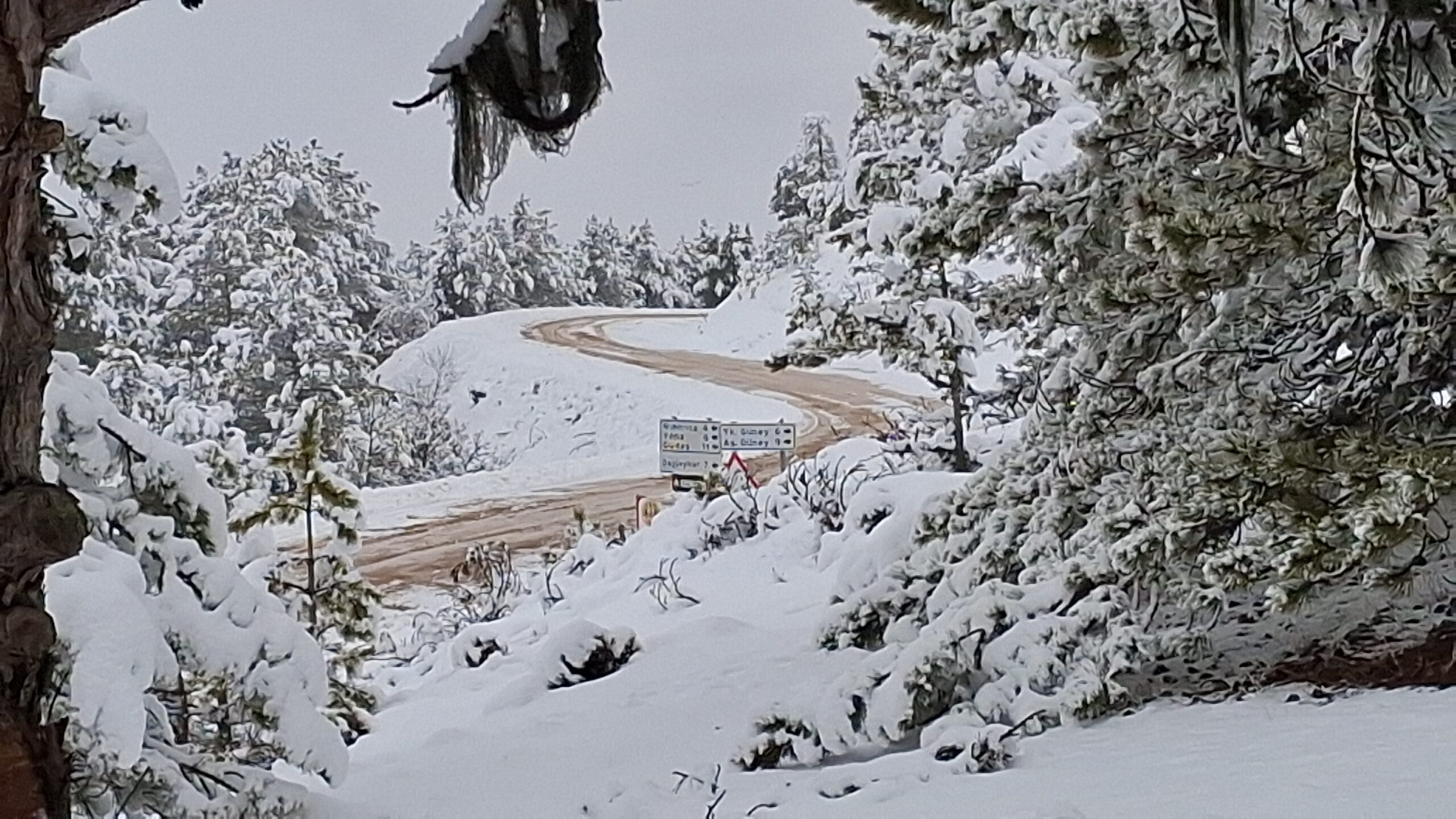 Beypazarı’nda kardan kapalı yol yok