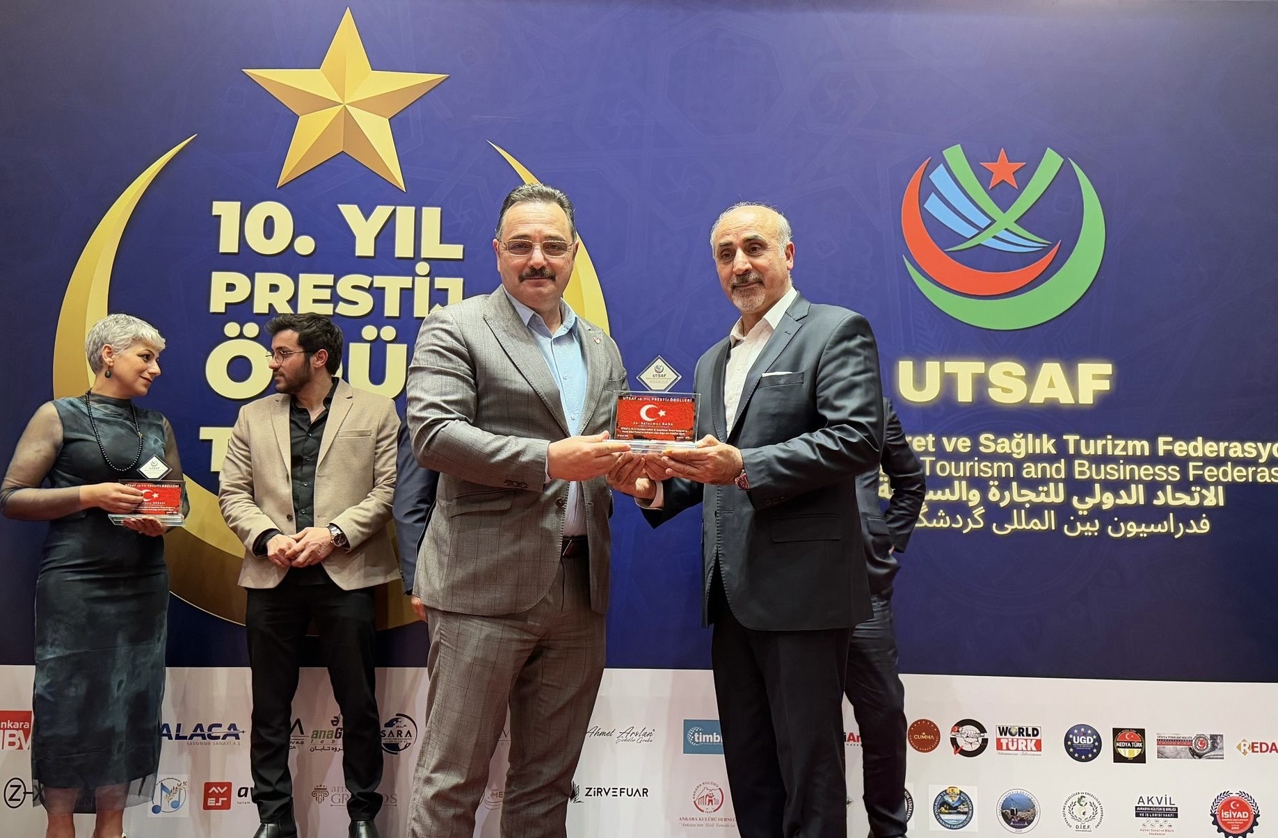 UTSAF’tan TİMBİR’e ödül! – Birlik Haber Ajansı