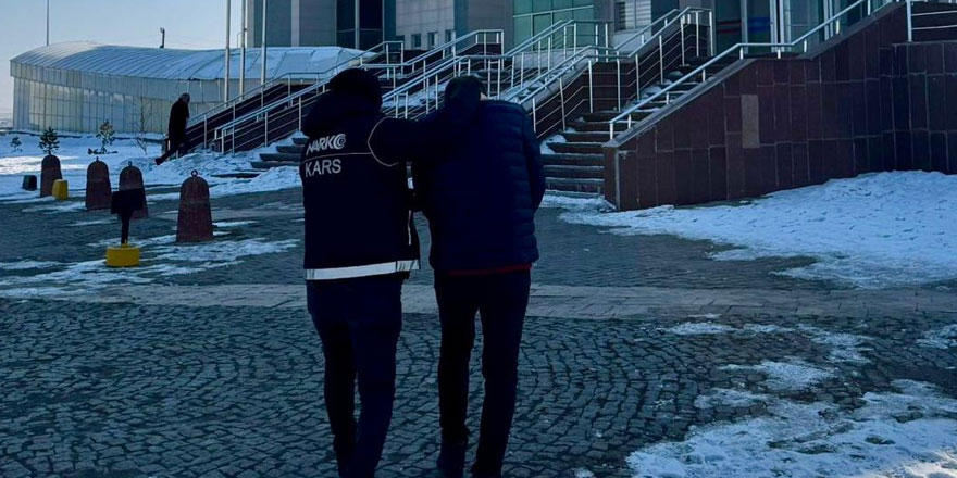 Kars’ta ‘torbacı’ olarak bilinen şahıs tutuklandı