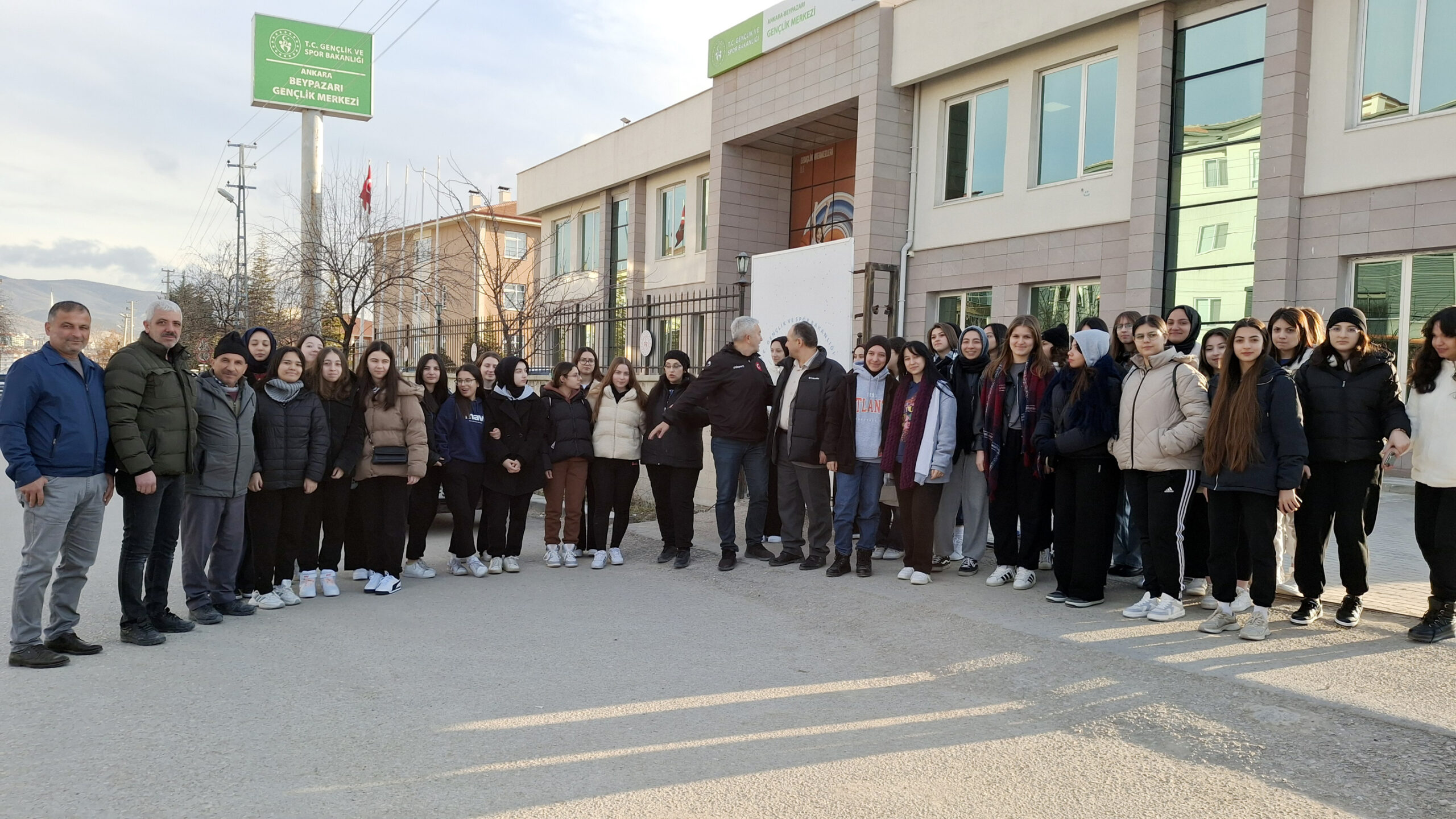 Ankara Beypazarı’nda 40 genç kız Çanakkale’ye yolcu edildi – Birlik Haber Ajansı