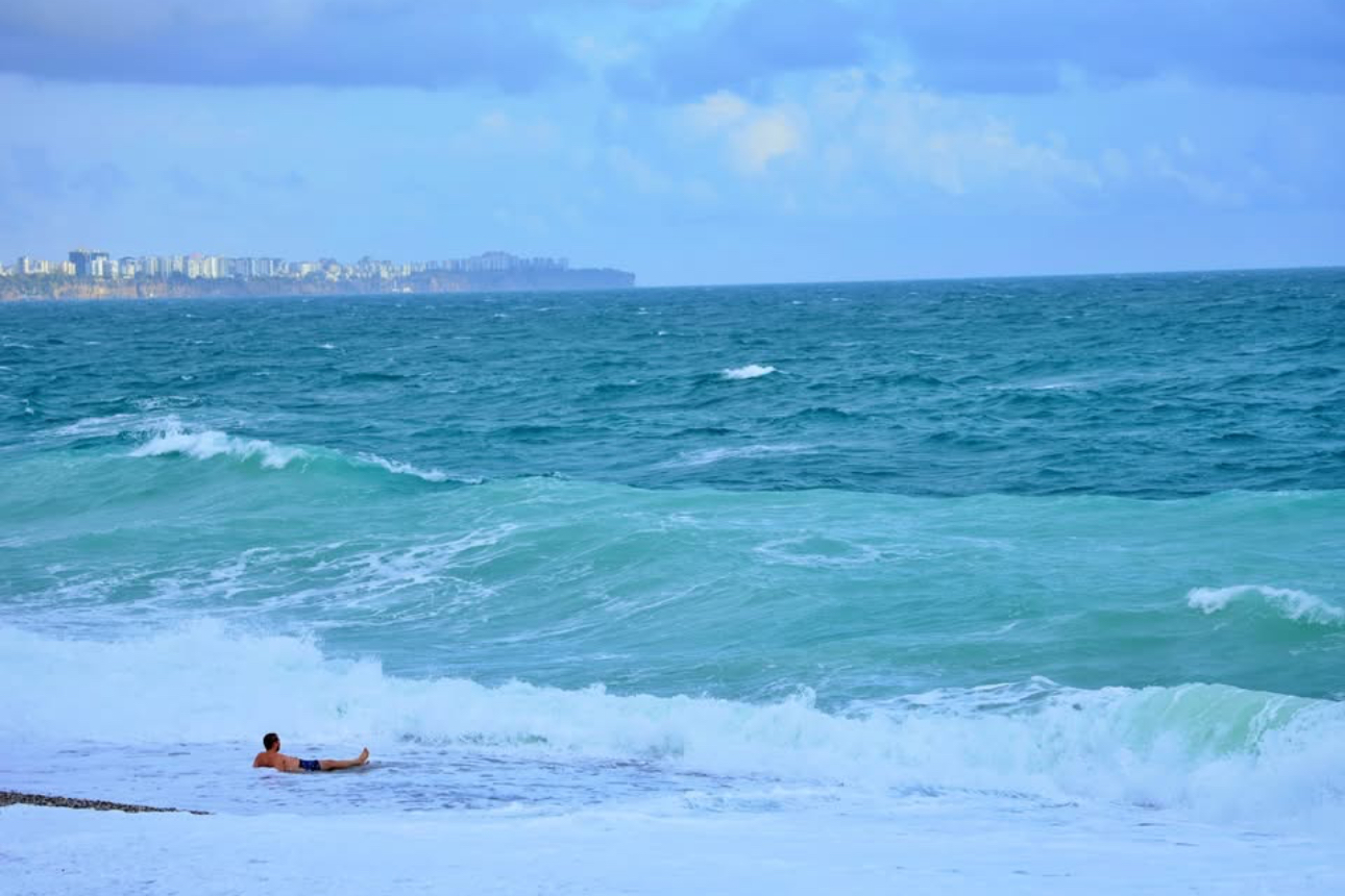 Antalya’da fırtına uyarısı: Saatte 75 km hızla esecek! – Birlik Haber Ajansı