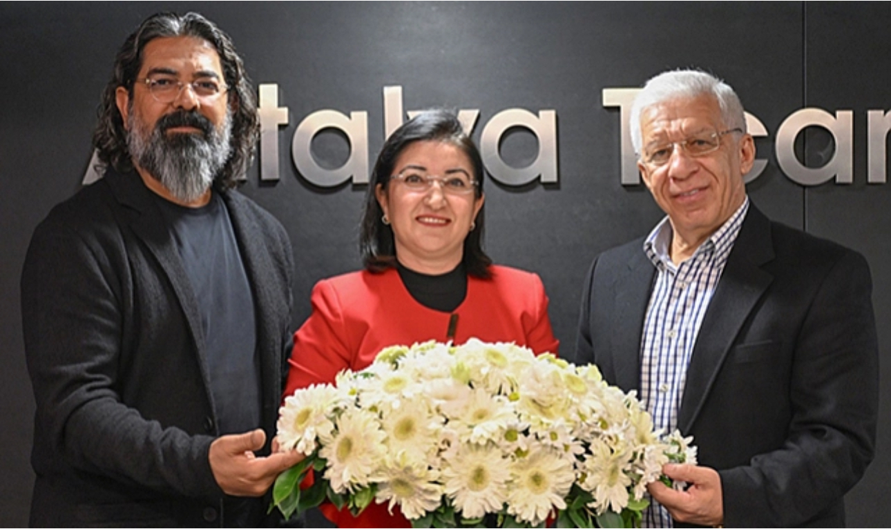 14 Şubat Sevgililer Gününde üreticinin de yüzü güldü! Türkiye’den 30 ülkeye 75 milyon dal çiçek ihraç edildi! – Birlik Haber Ajansı