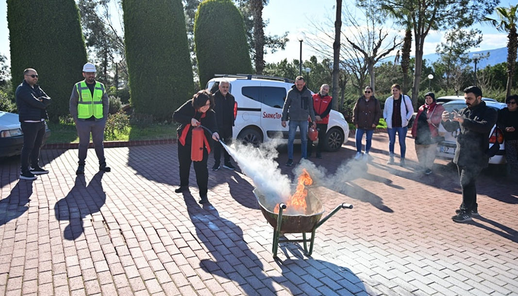 Kumluca’da iş güvenliği eğitimi ve yangın tatbikatı gerçekleştirildi – Birlik Haber Ajansı