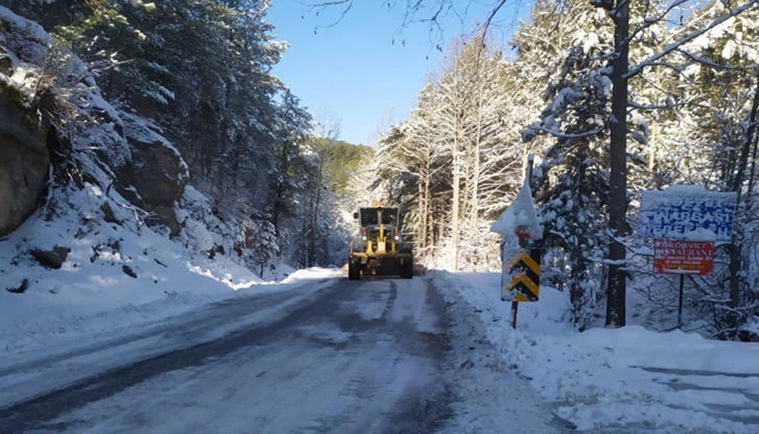 Antalya Toroslar’da karla mücadele tam gaz – Birlik Haber Ajansı