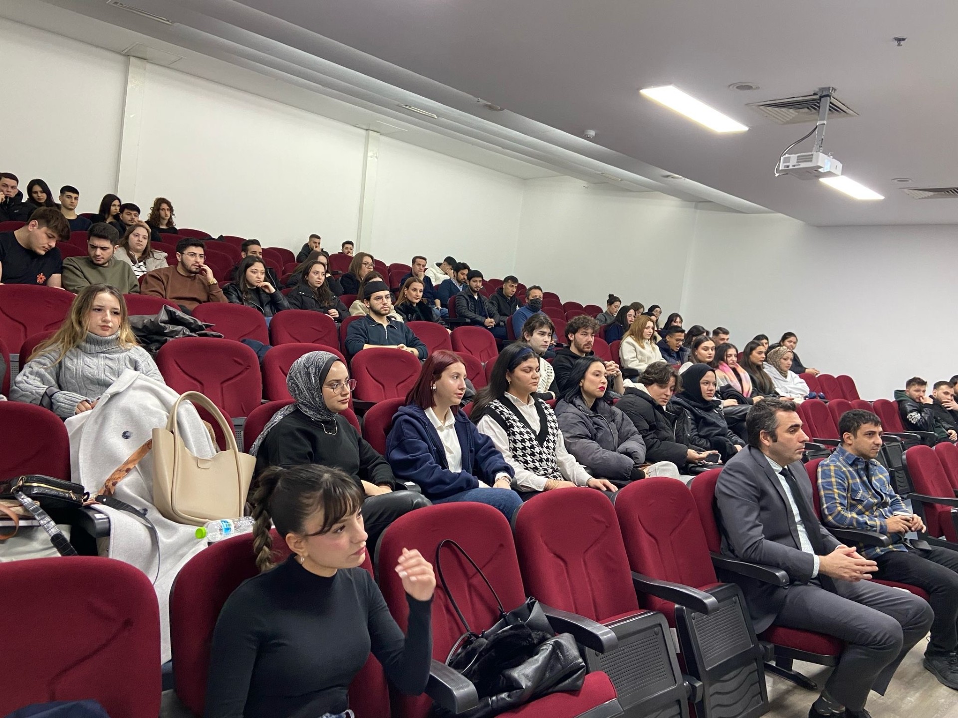 Üniversite Öğrencileri ‘K-ÖMÜR Belgeselini İzledi – Birlik Haber Ajansı