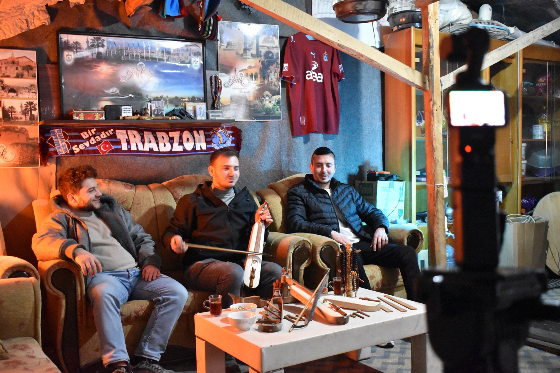 Dededen toruna uzanan kemençe ustalığı – Birlik Haber Ajansı