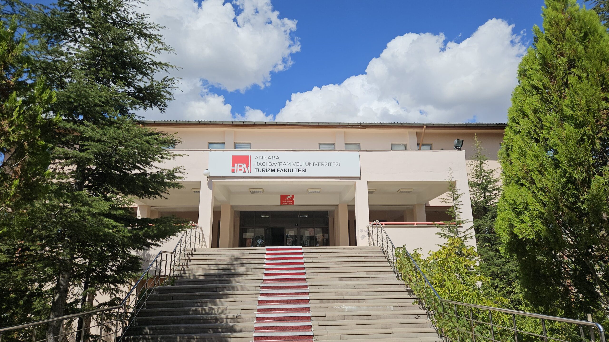 Ankara Hacı Bayram Veli Üniversitesi’nde 15. Kariyer Günü etkinliği: Öğrenciler sektör temsilcileriyle buluşacak – Birlik Haber Ajansı