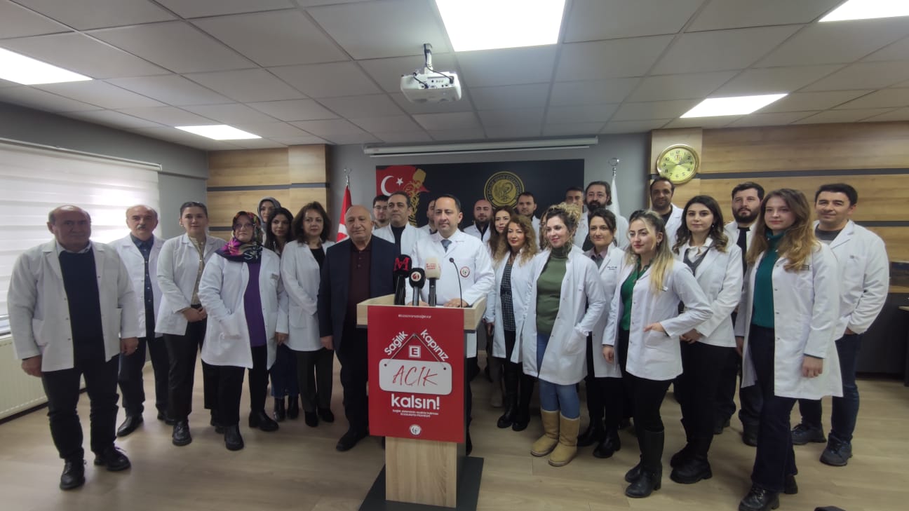 Eczacı Odası Başkanı Eren: 2025 yılı daha da karanlık bir yıl olarak anılacaktır – Birlik Haber Ajansı