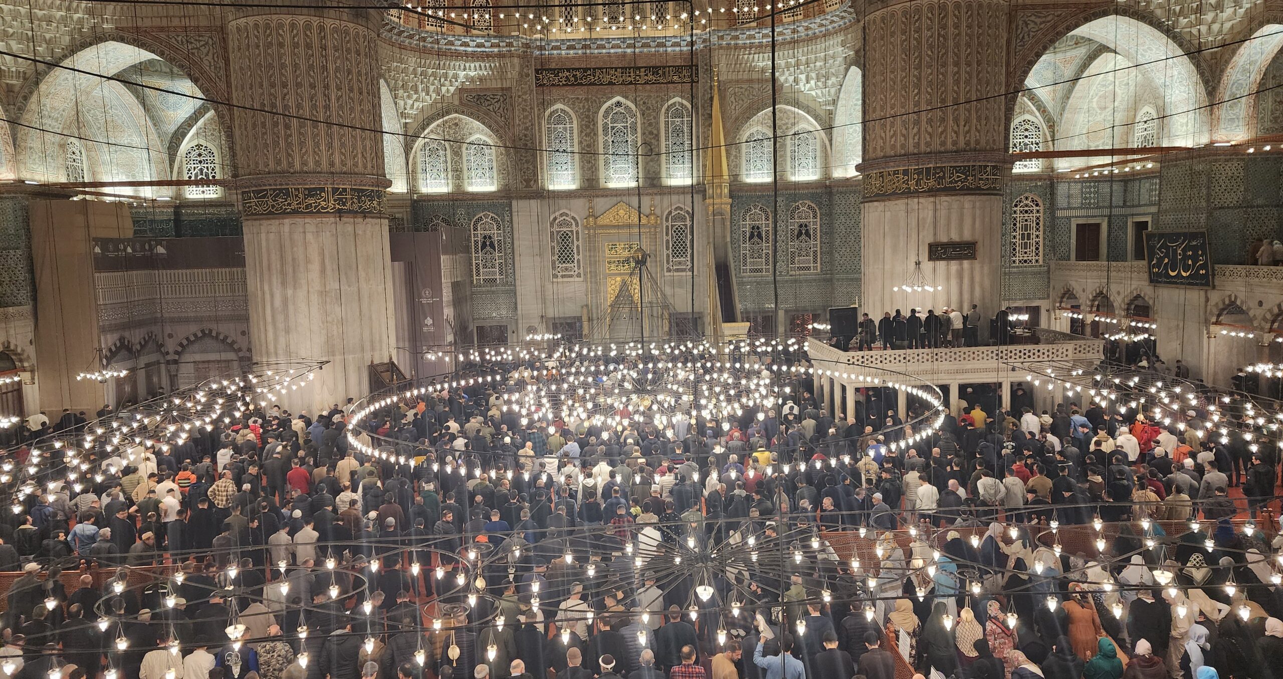 Sultanahmet Camiinde Kadir Gecesi dualarla idrak edildi – Birlik Haber Ajansı