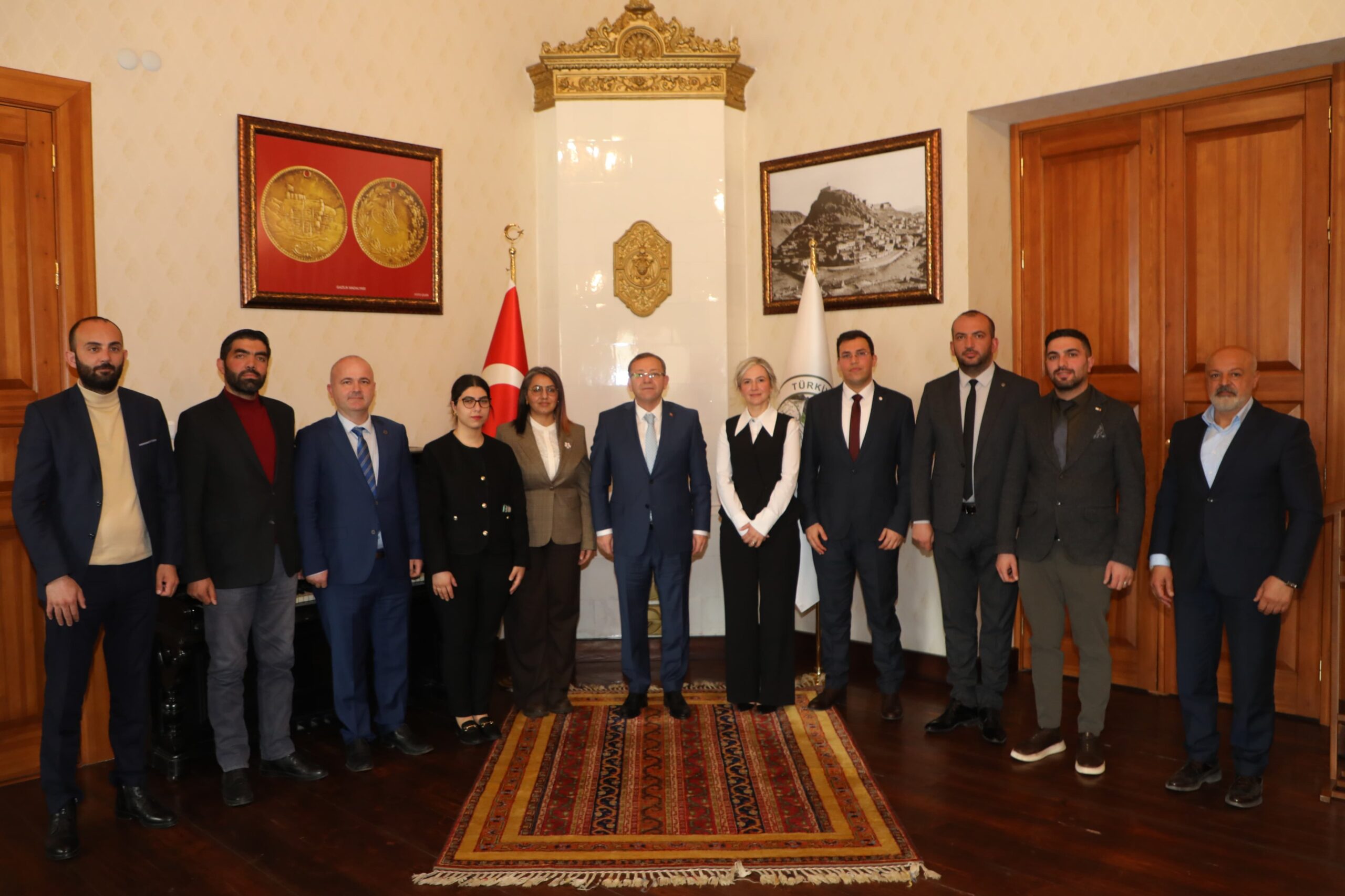 Kızılay Kars Şube Başkanı Kübra Hüryurt’tan Vali Ziya Polat’a ziyaret… – Birlik Haber Ajansı