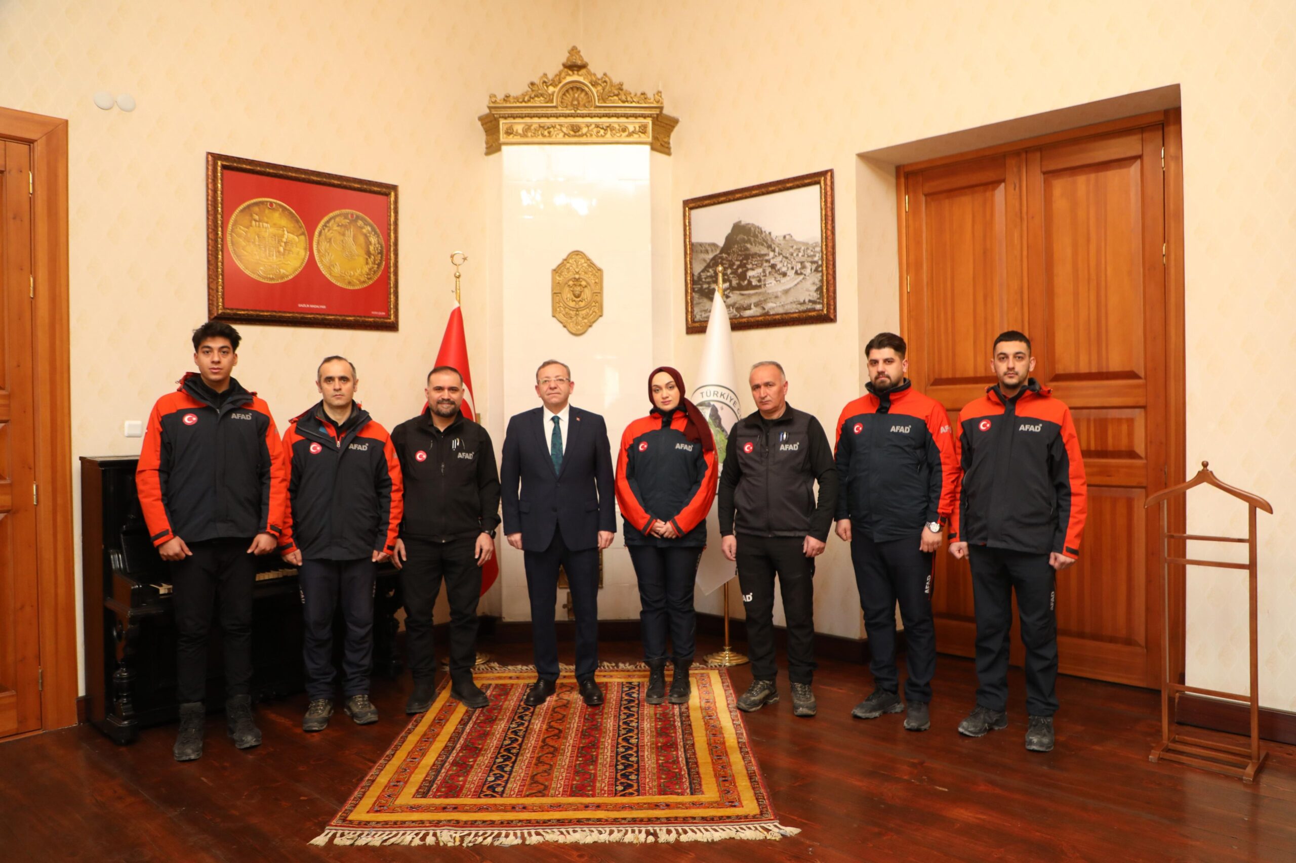 Vali Polat, Deprem Haftası dolayısıyla AFAD yetkililerini kabul etti – Birlik Haber Ajansı