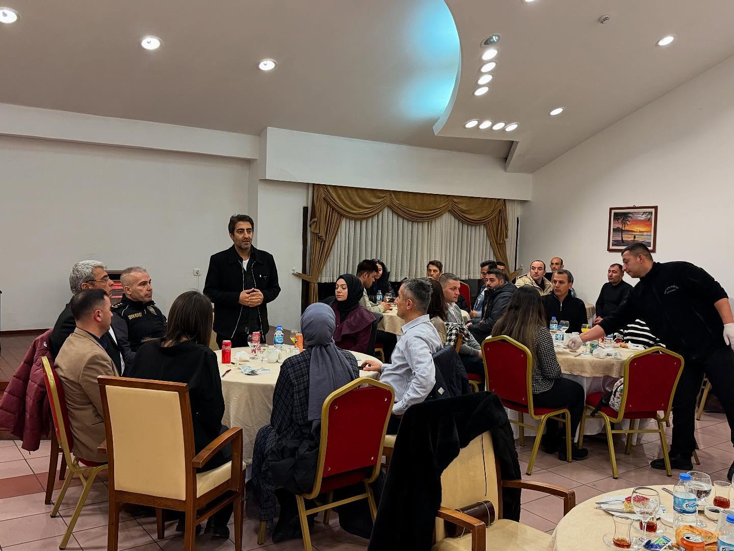 Sarıkamış Kaymakamı Enis Aslantatar, Emniyet mensuplarıyla iftarda buluştu – Birlik Haber Ajansı