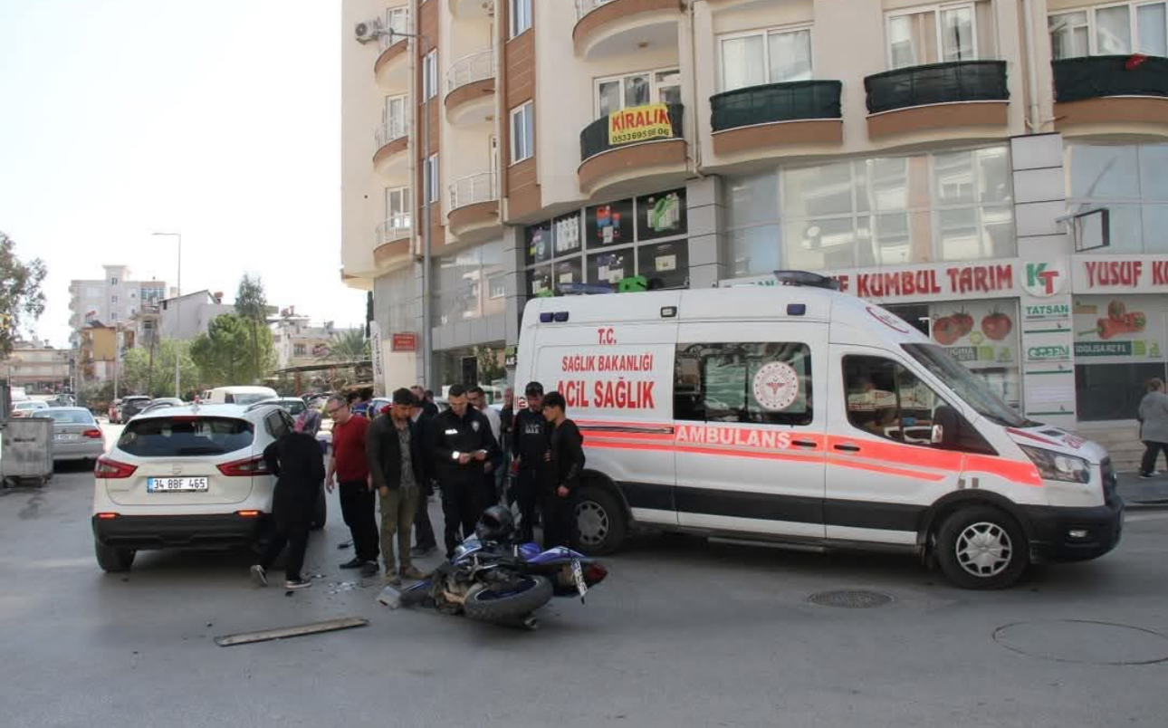 Serik’te motosiklet sürücüsü kazayı hafif sıyrıklarla atlattı – Birlik Haber Ajansı