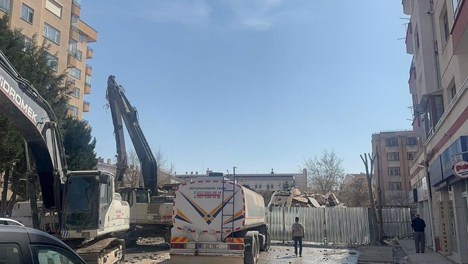 Konya’da 6 katlı bina çöktü – Birlik Haber Ajansı