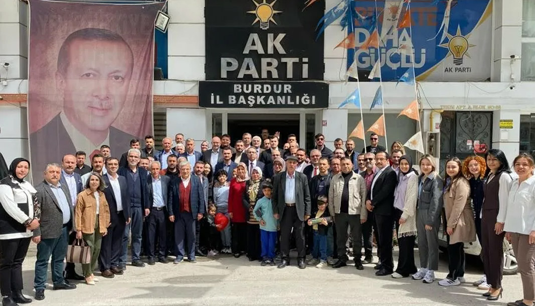Ak Parti Burdur’da Bayramlaşma Programı Düzenledi – Birlik Haber Ajansı