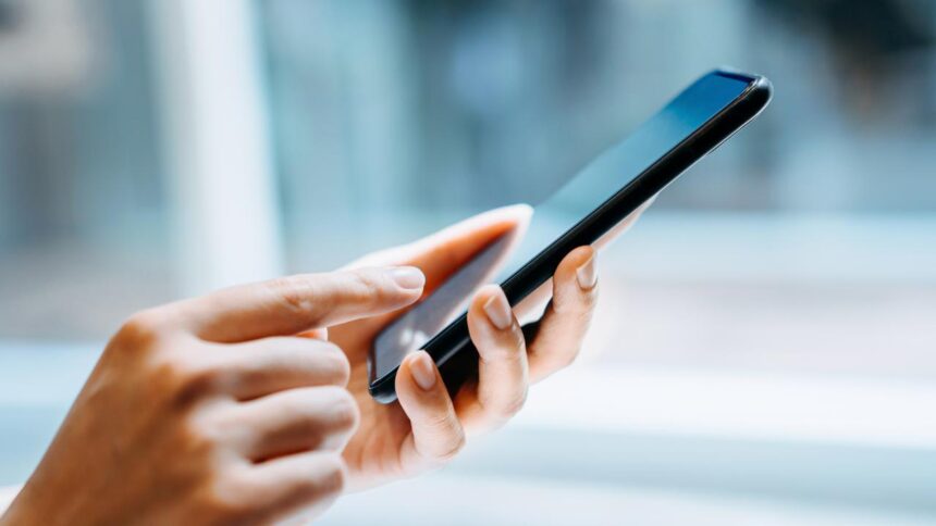 İsveç Hükümeti okullarda akıllı cep telefonlarını yasaklıyor – Birlik Haber Ajansı