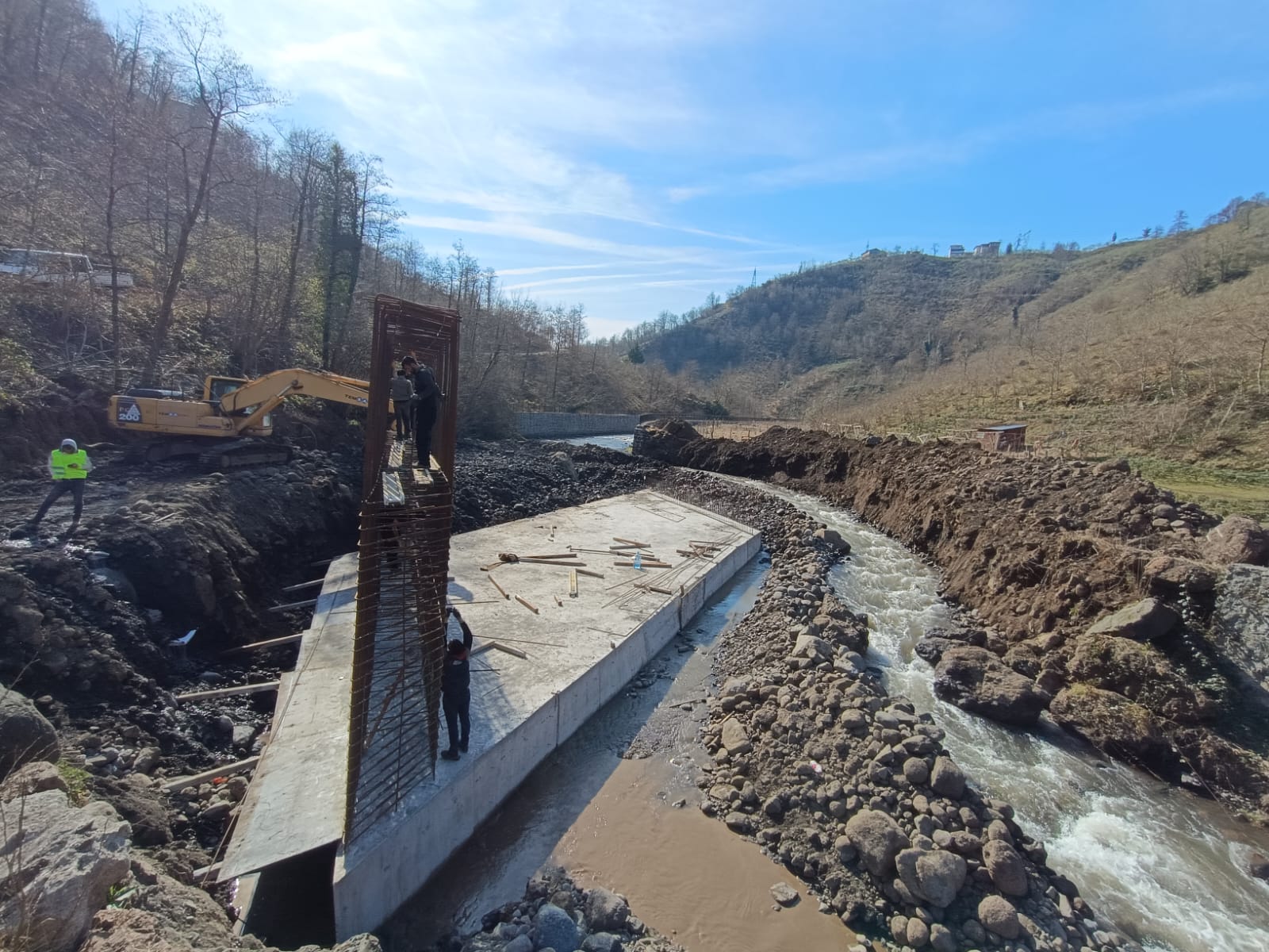 Eynesil’de taşkın sorunu gideriliyor – Birlik Haber Ajansı